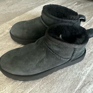 UGG ultra mini size 5